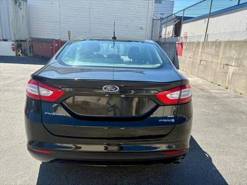 2014 Ford Fusion Hybrid SE