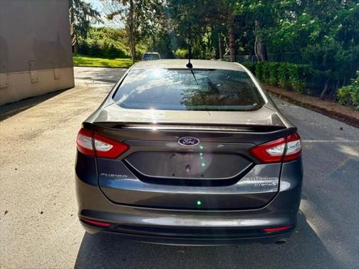 2016 Ford Fusion Hybrid Titanium