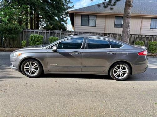 2016 Ford Fusion Hybrid Titanium