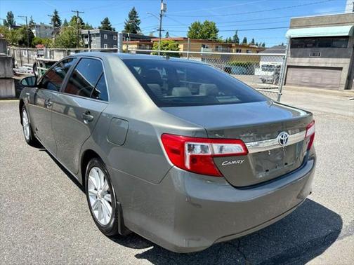 2012 Toyota Camry Hybrid XLE