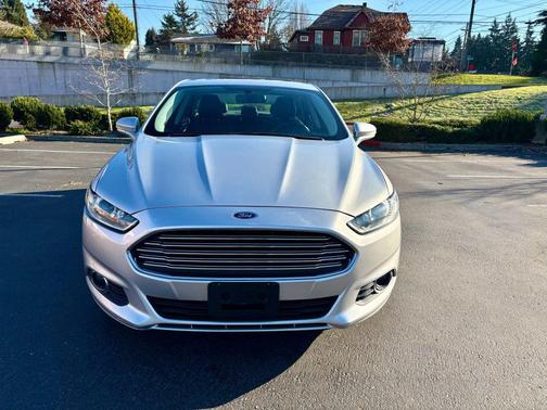 2013 Ford Fusion Hybrid SE Hybrid