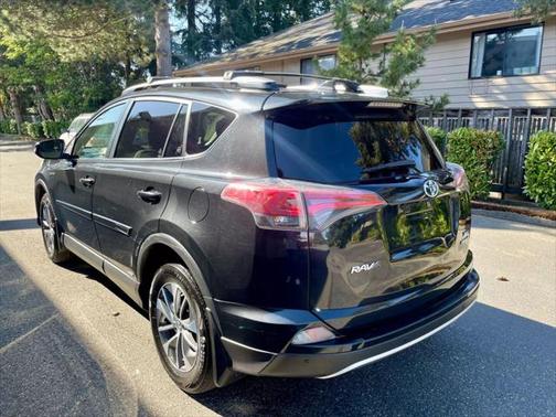 2018 Toyota RAV4 Hybrid XLE