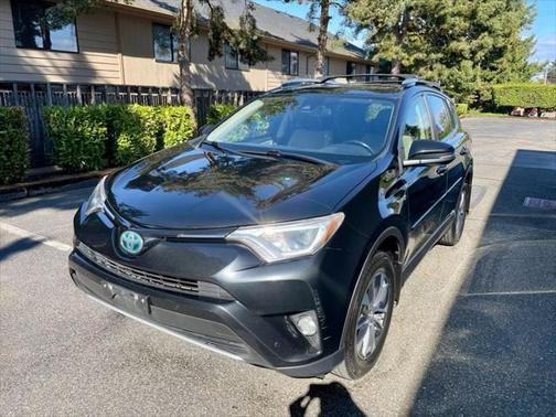2018 Toyota RAV4 Hybrid XLE