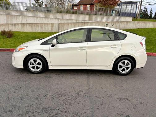 2015 Toyota Prius Four
