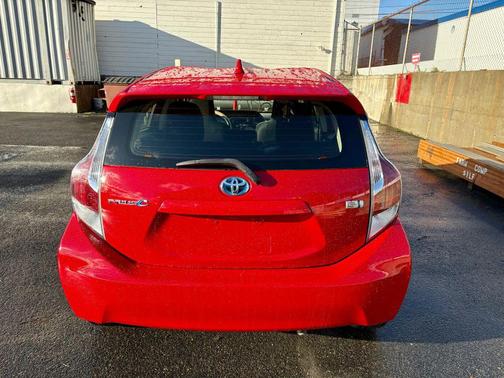 2015 Toyota Prius c One