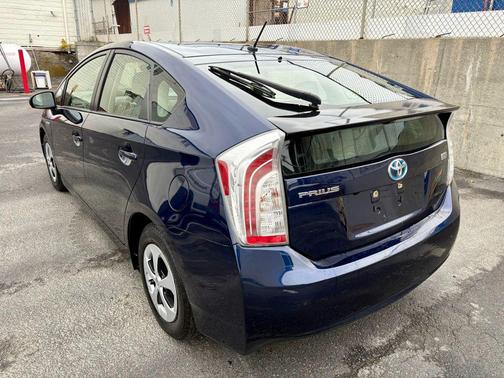 2015 Toyota Prius Two