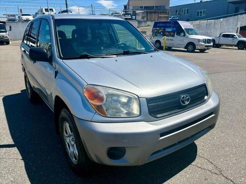 2005 Toyota RAV4 Base