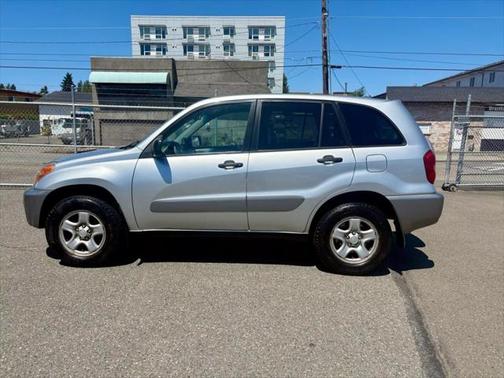 2005 Toyota RAV4 Base