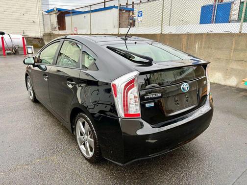 2013 Toyota Prius Three SE