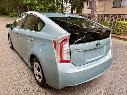 2013 Toyota Prius Three