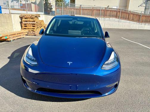 2021 Tesla Model Y Long Range Dual Motor All-Wheel Drive