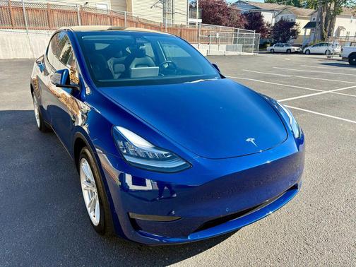 2021 Tesla Model Y Long Range Dual Motor All-Wheel Drive