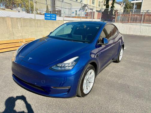 2021 Tesla Model Y Long Range Dual Motor All-Wheel Drive