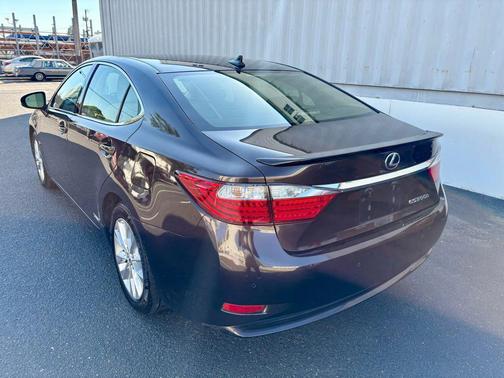 2014 Lexus ES 300h Base