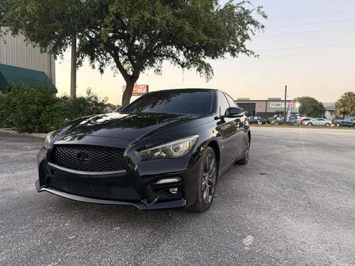 Black 2014 INFINITI Q50 Premium