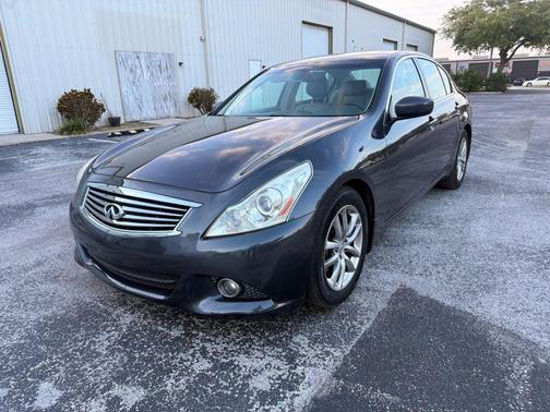 2011 INFINITI G37 Journey