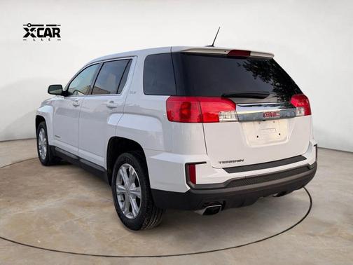 White 2017 GMC Terrain SLE-1
