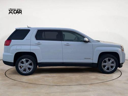 White 2017 GMC Terrain SLE-1