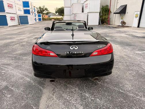 Black 2010 INFINITI G37 Base
