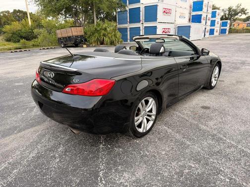 Black 2010 INFINITI G37 Base