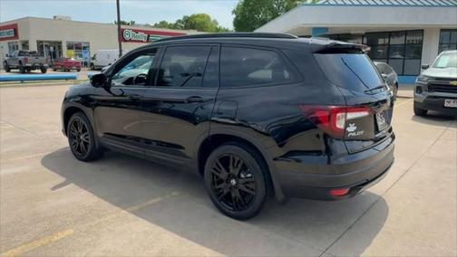 2022 Honda Pilot AWD Black Edition