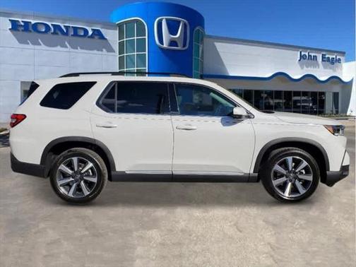 2025 Honda Pilot Touring 8-Passenger