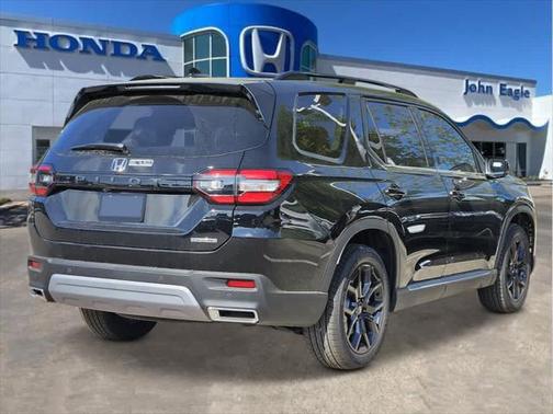 2025 Honda Pilot Touring 8-Passenger