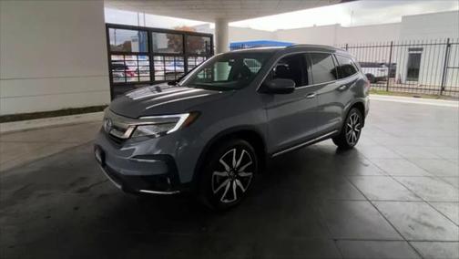 2022 Honda Pilot Touring 8-Passenger