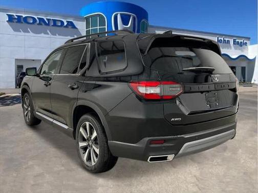 2025 Honda Pilot Touring 8-Passenger
