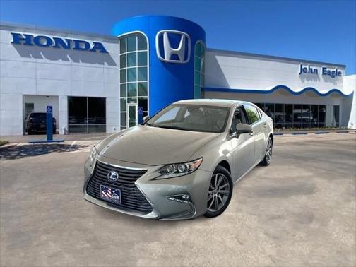 2016 Lexus ES 300h Base