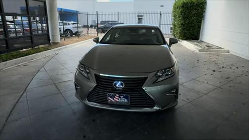 2016 Lexus ES 300h Base