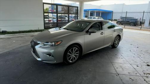2016 Lexus ES 300h Base