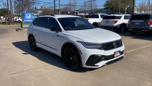 2022 Volkswagen Tiguan 2.0T SE R-Line Black