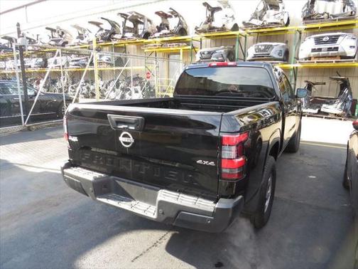 2023 Nissan Frontier S