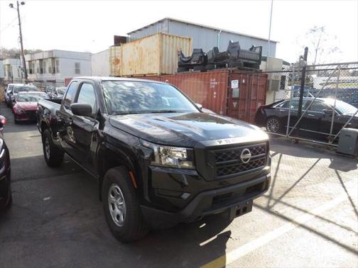 2023 Nissan Frontier S