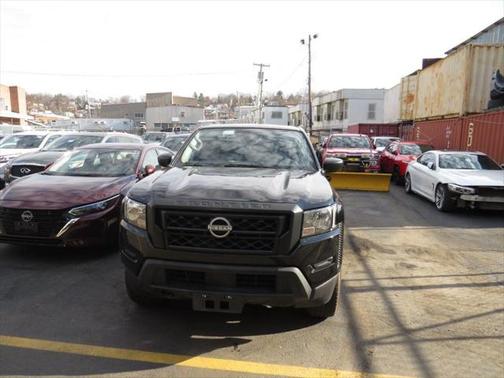 2023 Nissan Frontier S
