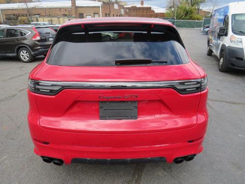 2022 Porsche Cayenne GTS