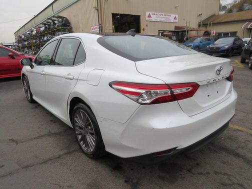 2020 Toyota Camry XLE
