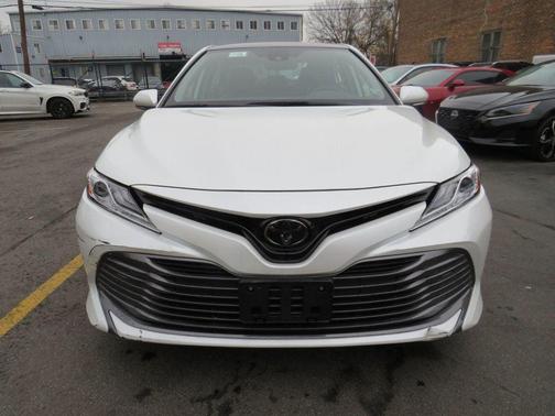 2020 Toyota Camry XLE