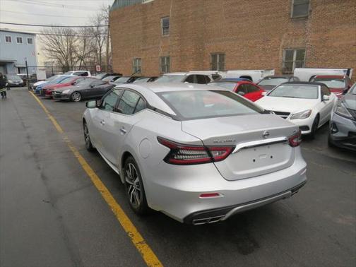 2022 Nissan Maxima SV Xtronic CVT
