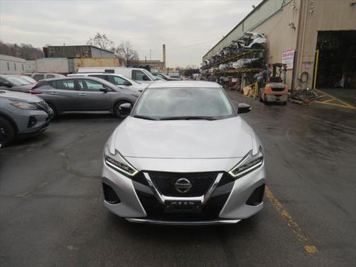 2022 Nissan Maxima SV Xtronic CVT