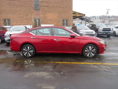 2021 Nissan Altima 2.5 SV