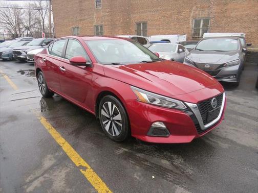 2021 Nissan Altima 2.5 SV