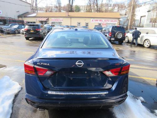 2024 Nissan Altima SR FWD