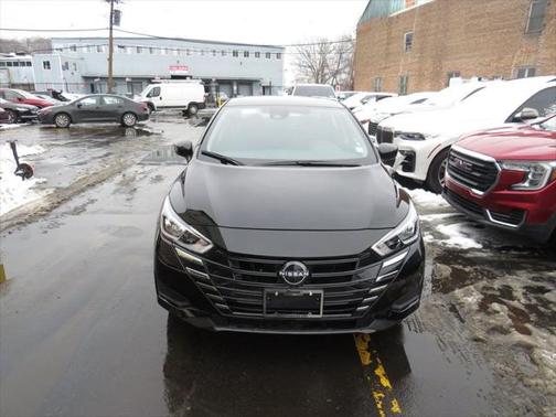 2024 Nissan Versa 1.6 SV