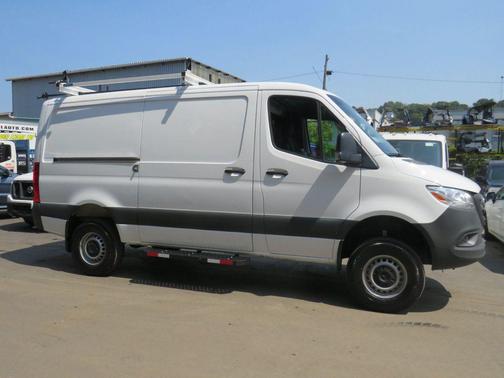 2025 Mercedes-Benz Sprinter 2500 Standard Roof