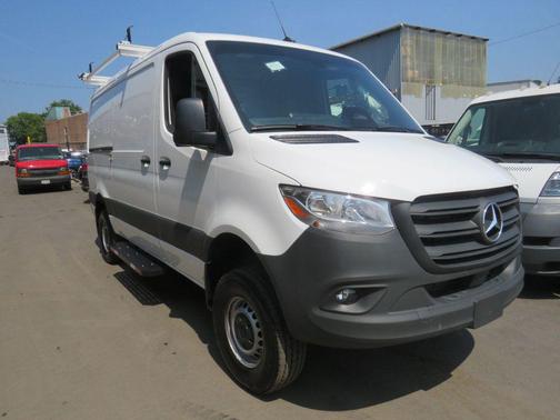 2025 Mercedes-Benz Sprinter 2500 Standard Roof