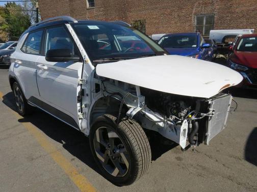 2025 Hyundai VENUE Limited