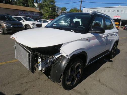 2025 Hyundai VENUE Limited