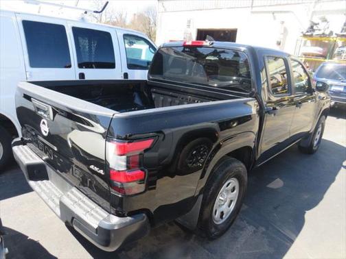 2023 Nissan Frontier S